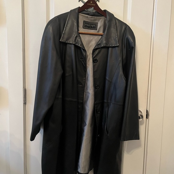 Nordstrom Gallery women’s authentic vintage 100% soft leather coat, 3x - Picture 5 of 5